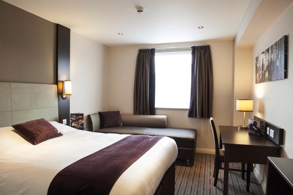 Premier William Hotel 3*