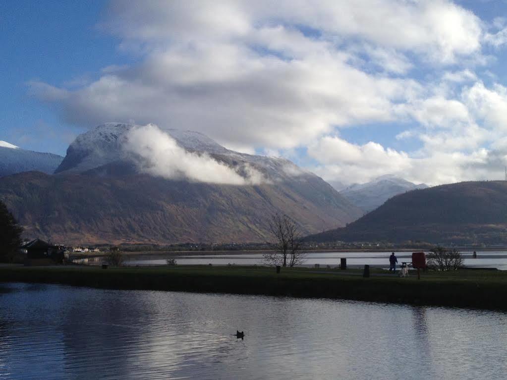 Chase The Wild Goose, By William Fort William