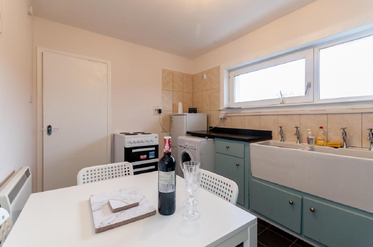 Corrie View Apartment *